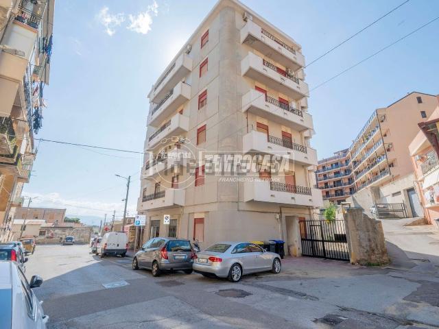 Appartamento in vendita di 95 m² in Via Giuseppe Arenaprimo, 47