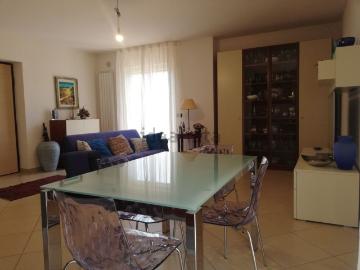 Appartamento in vendita di 95 m² in Via iacobelli, 23