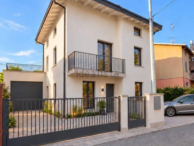 Appartamento in vendita di 95 m² in Via L. Gasparotto, 25