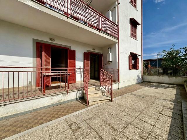 Appartamento in vendita di 95 m² in Via la Spezia, 2