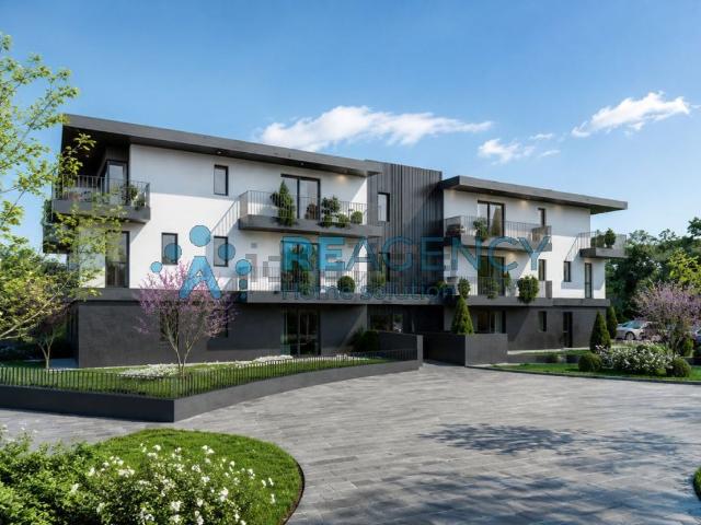 Appartamento in vendita di 110 m² in Via Lago di Garda