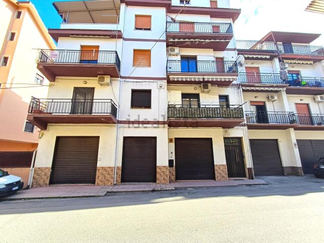 Appartamento in vendita di 95 m² in Via Liguria, 14