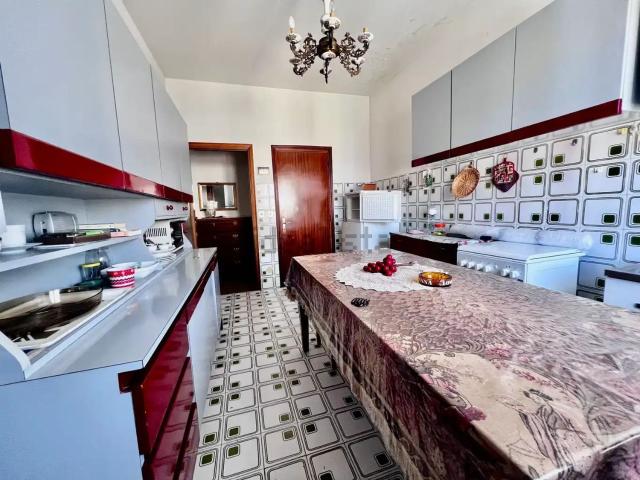 Appartamento in vendita di 95 m² in Via Loreto