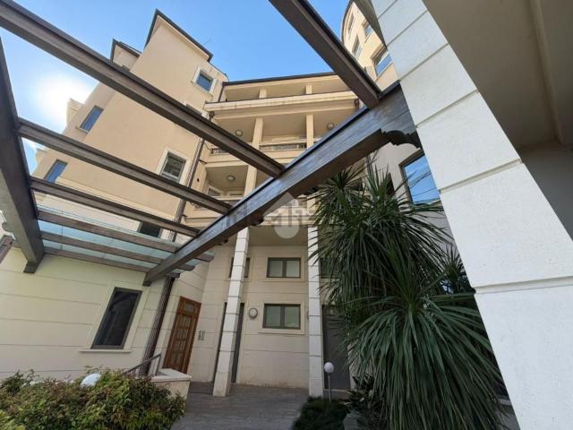 Appartamento in vendita di 95 m² in Via Magenta, 1