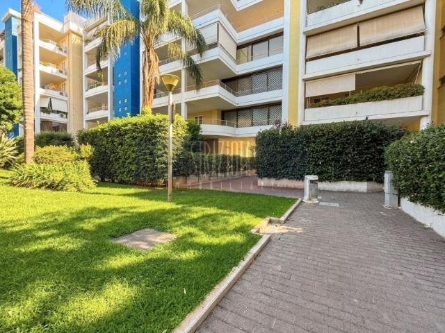 Appartamento in vendita di 95 m² in Via Magna Grecia