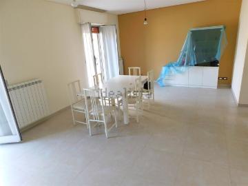Appartamento in vendita di 95 m² in Via Marzabotto