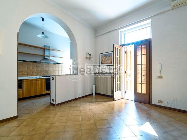 Appartamento in vendita di 95 m² in Via Marmolada