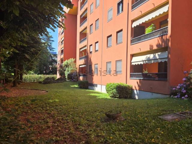 Appartamento in vendita di 95 m² in Via Monte Cervino, 39