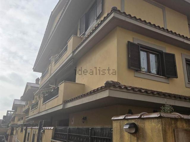 Appartamento in vendita di 95 m² in Via Monte Rosa, 10