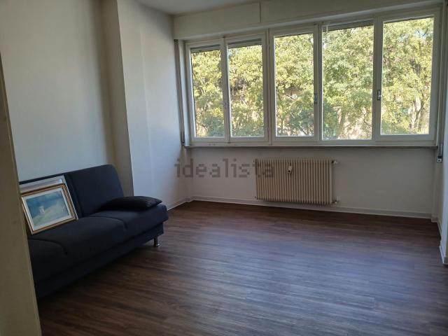 Appartamento in vendita di 95 m² in Via Montereale, 33