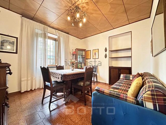 Appartamento in vendita di 95 m² in Via Montrigone, 75