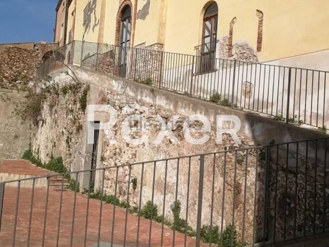 Appartamento in vendita di 95 m² in Via Monastero