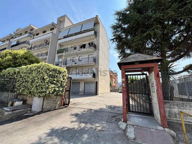 Appartamento in vendita di 95 m² in Via Monsignor Aniello Vicinanza, 1