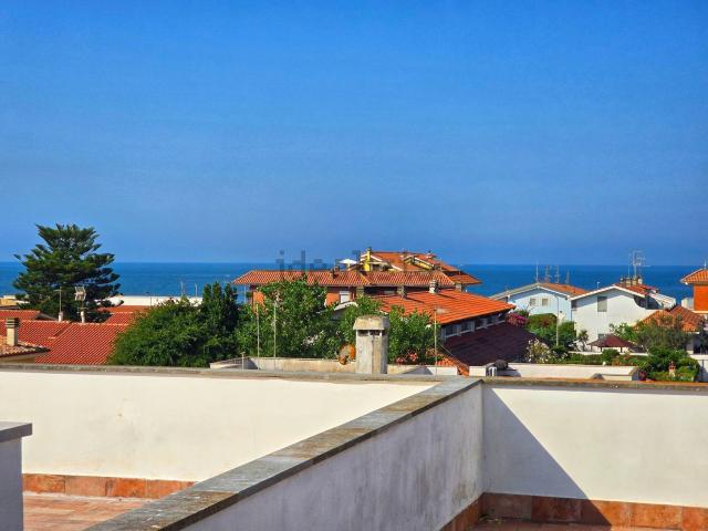 Appartamento in vendita di 95 m² in Via Nestore, 42