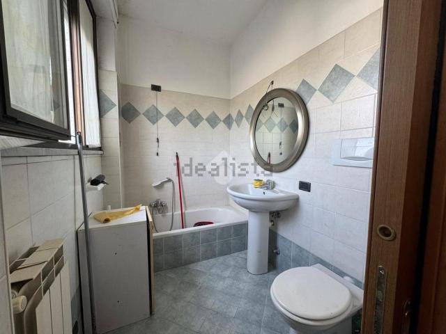 Appartamento in vendita di 95 m² in Via Novara, 119
