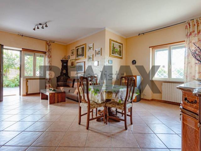 Appartamento in vendita di 95 m² in Via Paolo Pericoli, 124