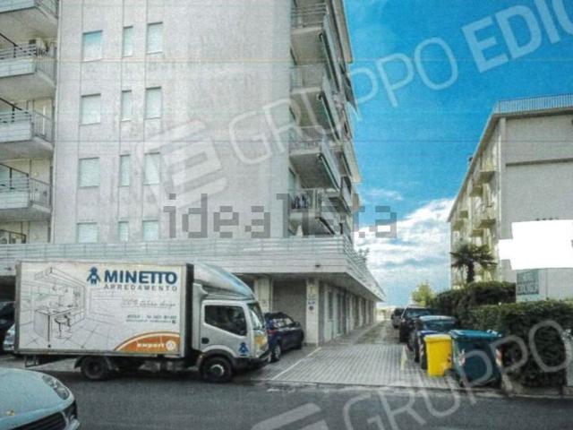 Appartamento in vendita di 95 m² in Via Padova, 21