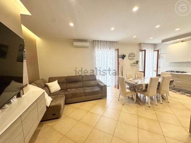 Appartamento in vendita di 95 m² in Via Palombaio