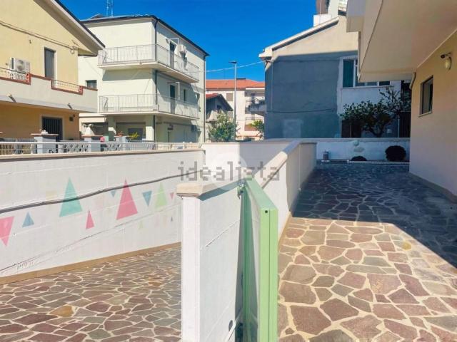 Appartamento in vendita di 95 m² in Via Papa Giovanni XXIII, 2