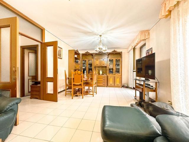 Appartamento in vendita di 95 m² in Via per Lebbia, 3