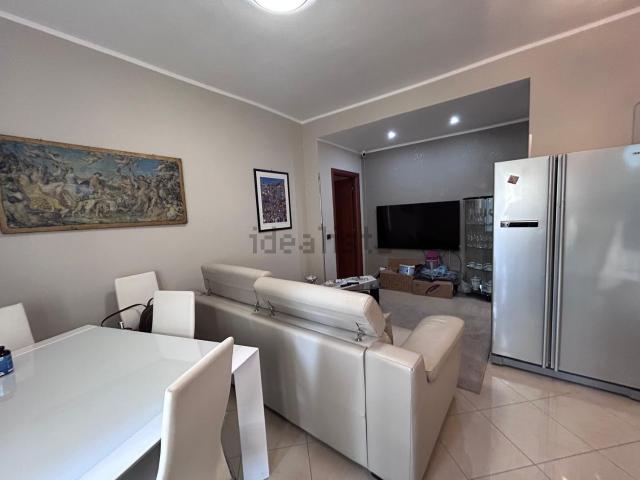 Appartamento in vendita di 95 m² in Via Petrarca Francesco, 33