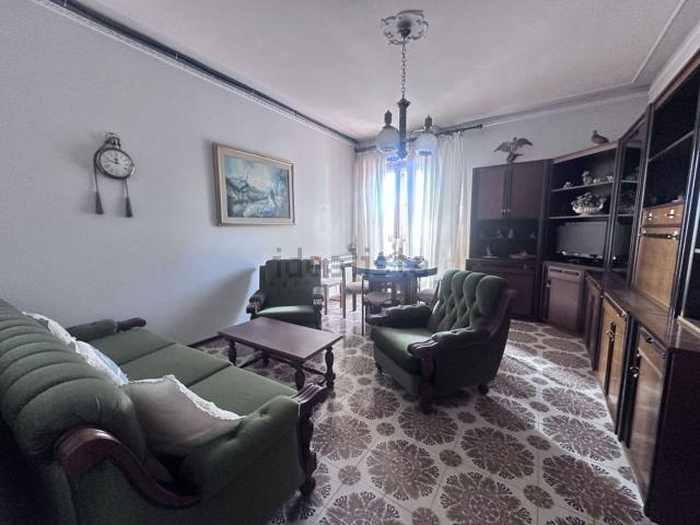 Appartamento in vendita di 95 m² in Via Pietro Vannucci, 103