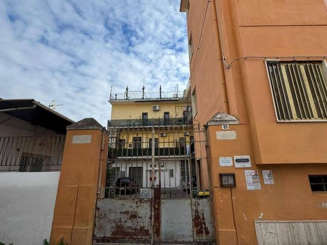 Appartamento in vendita di 95 m² in Via Plinio, 93