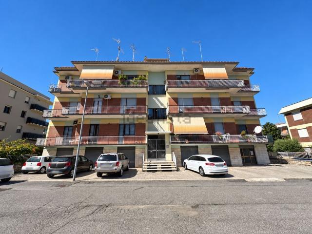 Appartamento in vendita di 95 m² in Via Quattro Giornate di Napoli, 47
