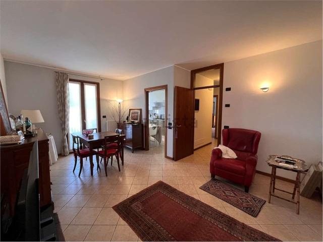 Appartamento in vendita di 95 m² in Via Ragazzi del 99, 11