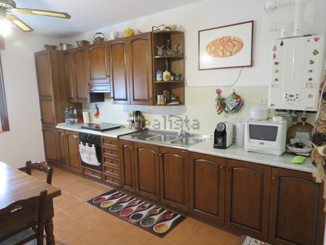 Appartamento in vendita di 95 m² in Via Renato Cacioppo