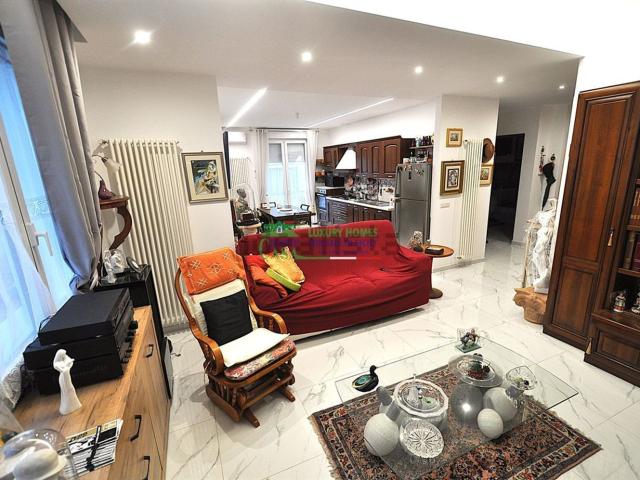 Appartamento in vendita di 95 m² in Via Risorgimento