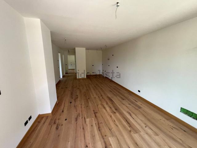 Appartamento in vendita di 95 m² in Via Roma, 2
