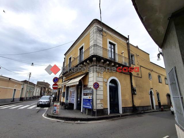 Appartamento in vendita di 95 m² in Via Roma, 3