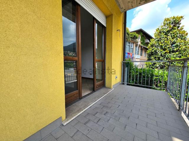 Appartamento in vendita di 95 m² in Via Roma