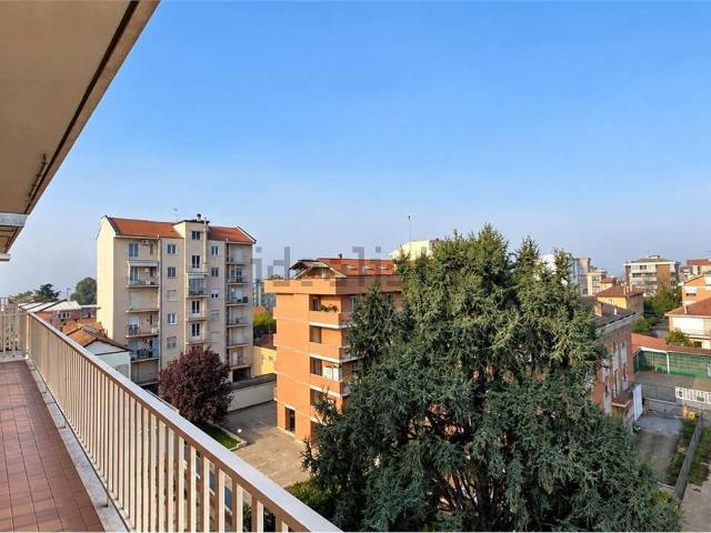 Appartamento in vendita di 95 m² in Via Ruggero Leoncavallo