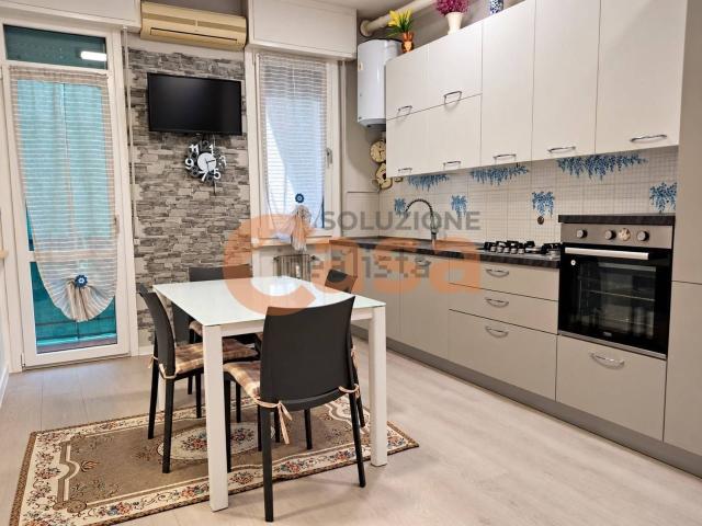 Appartamento in vendita di 95 m² in Via Scalabrini