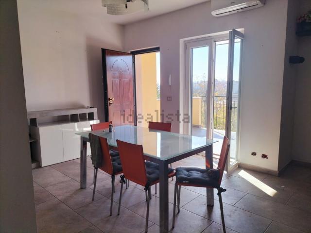 Appartamento in vendita di 95 m² in Via Sant&apos Abbondio