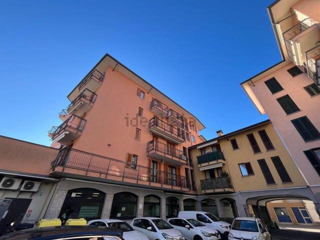 Appartamento in vendita di 95 m² in Via San Fermo della Battaglia, 16