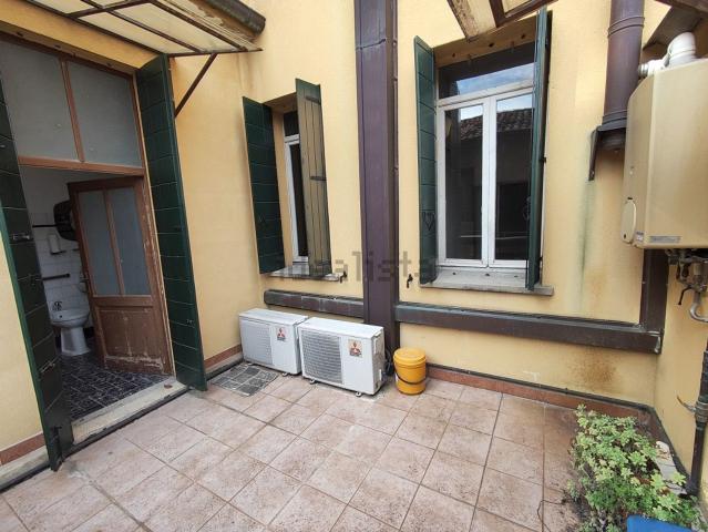Appartamento in vendita di 95 m² in Via San Francesco, 161