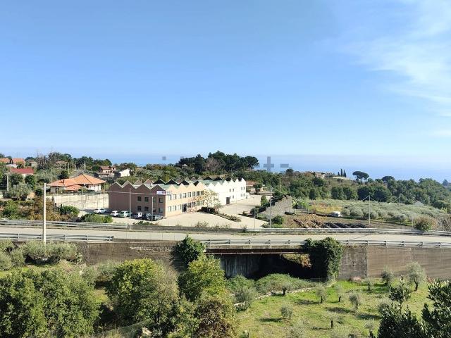 Appartamento in vendita di 95 m² in Via Salto della Monaca, 16