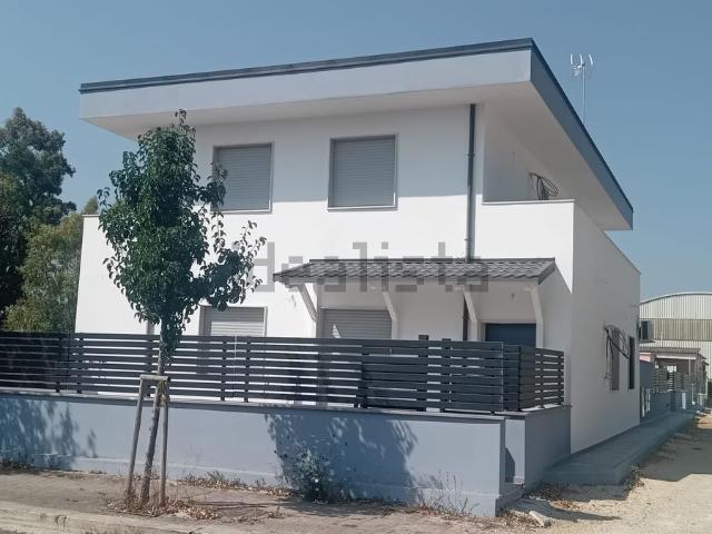 Appartamento in vendita di 95 m² in Via Saturno