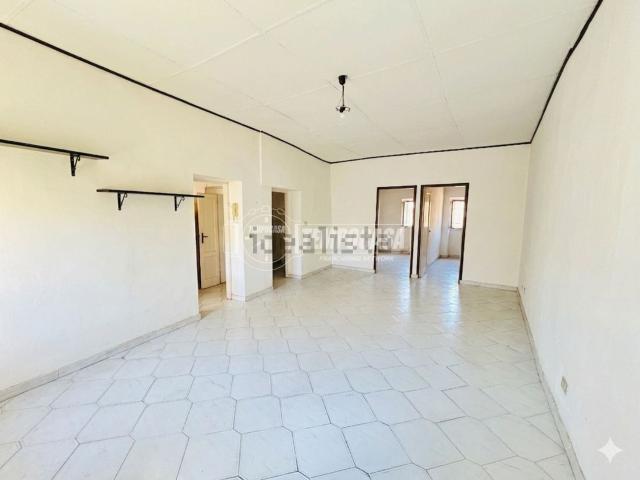 Appartamento in vendita di 95 m² in Via Sauro Nazzario, 3
