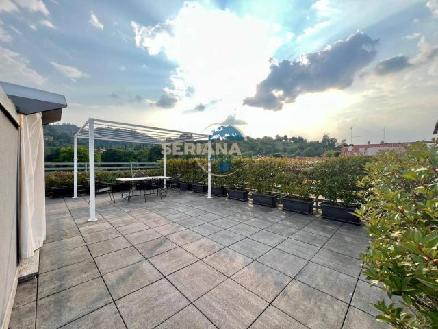 Appartamento in vendita di 95 m² in Via Serena