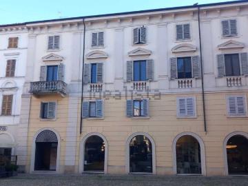 Appartamento in vendita di 95 m² in Via Sigismondo Trecchi