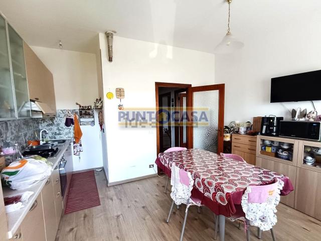 Appartamento in vendita di 95 m² in Via Suor Maria Rita Nerone, 9