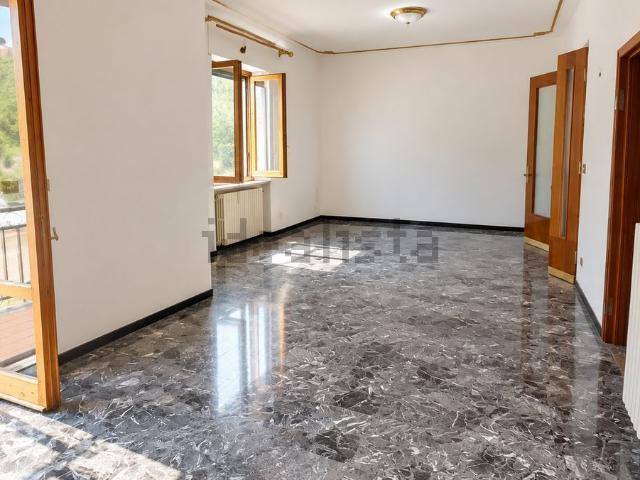 Appartamento in vendita di 95 m² in Viale Antonio Gramsci