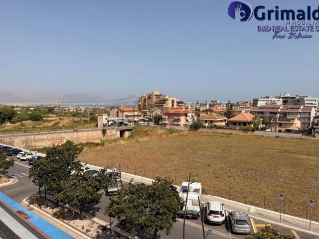 Appartamento in vendita di 95 m² in Viale della Libertà, 89