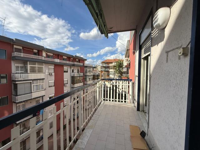 Appartamento in vendita di 95 m² in Viale delle Medaglie D&apos Oro, 90