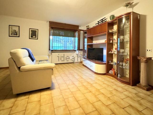 Appartamento in vendita di 95 m² in Viale Europa, 16