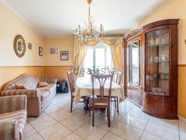 Appartamento in vendita di 95 m² in Viale Librino, 14